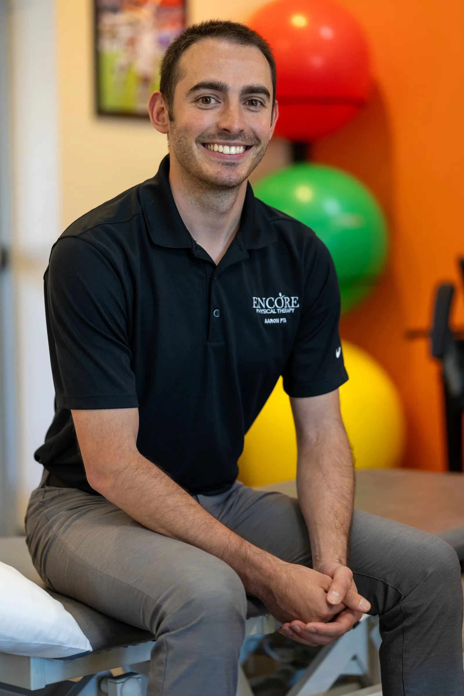 An Encore physical therapist in the clinic
